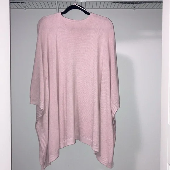 Lululemon Divinity Poncho - Picture 3 of 6